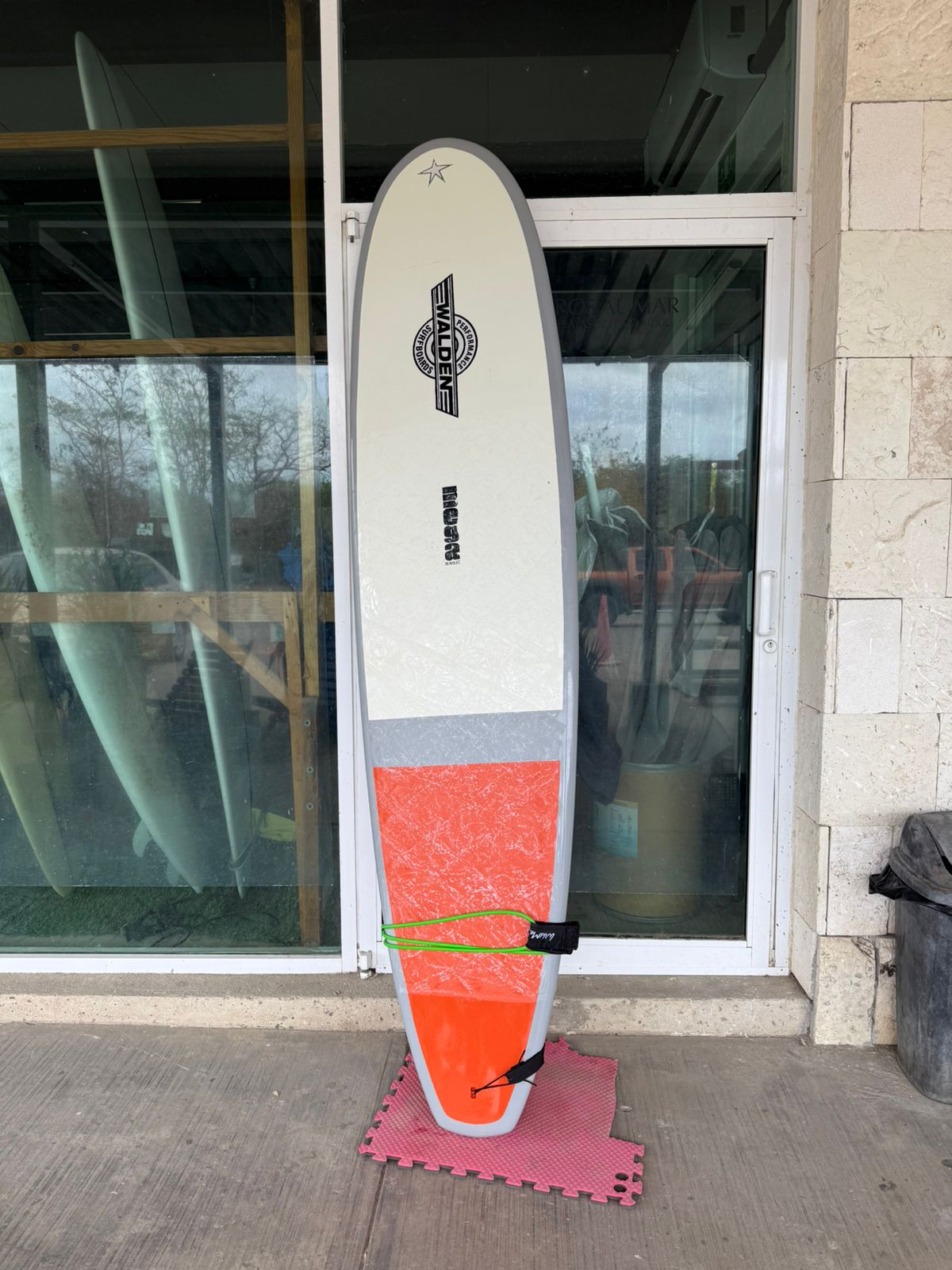 PF 211 - Front